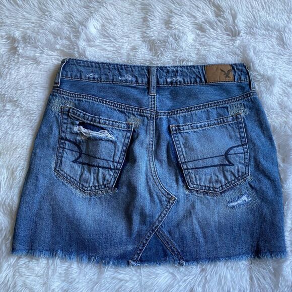American Eagle Jean Skirt Mini Button Fly Short Raw Hem Cotton Y2K Women’s Sz 4 - Picture 2 of 6